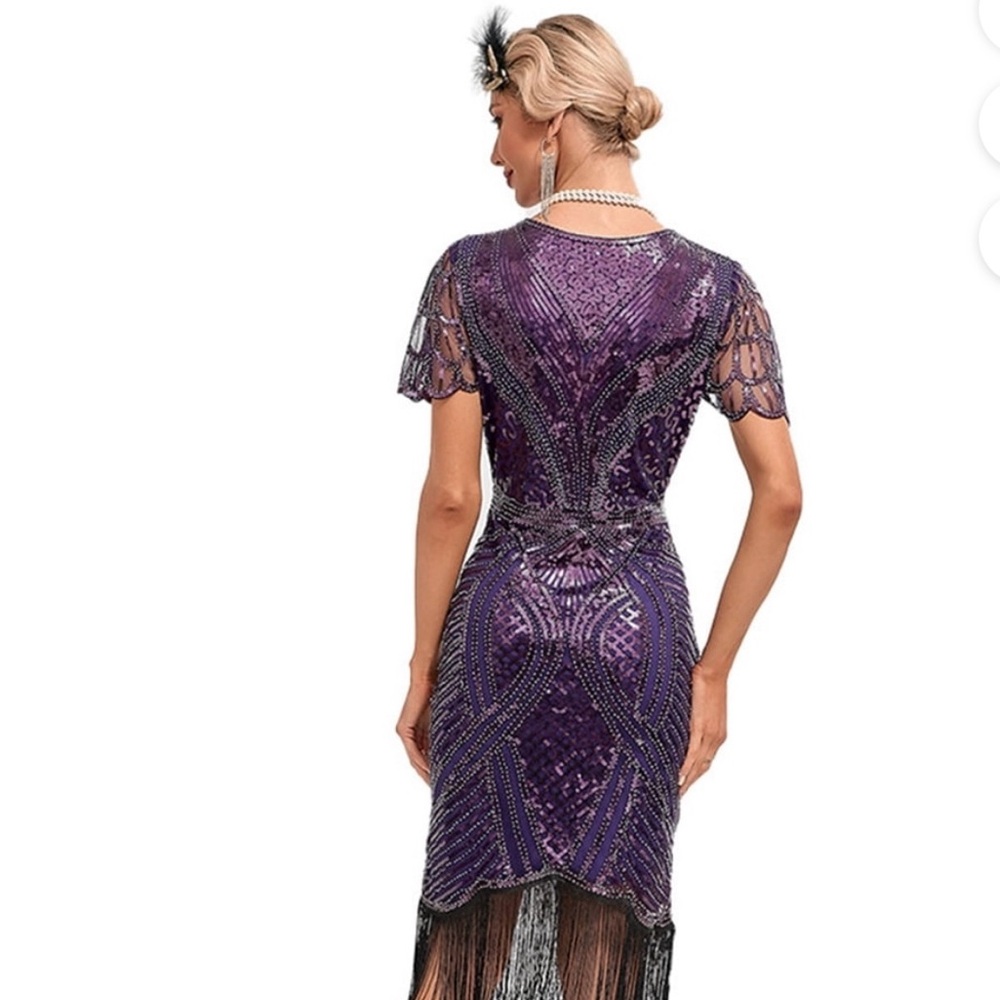 20s Theme Embellished V-Neck Purple Midi Dress - Picture 3 of 9